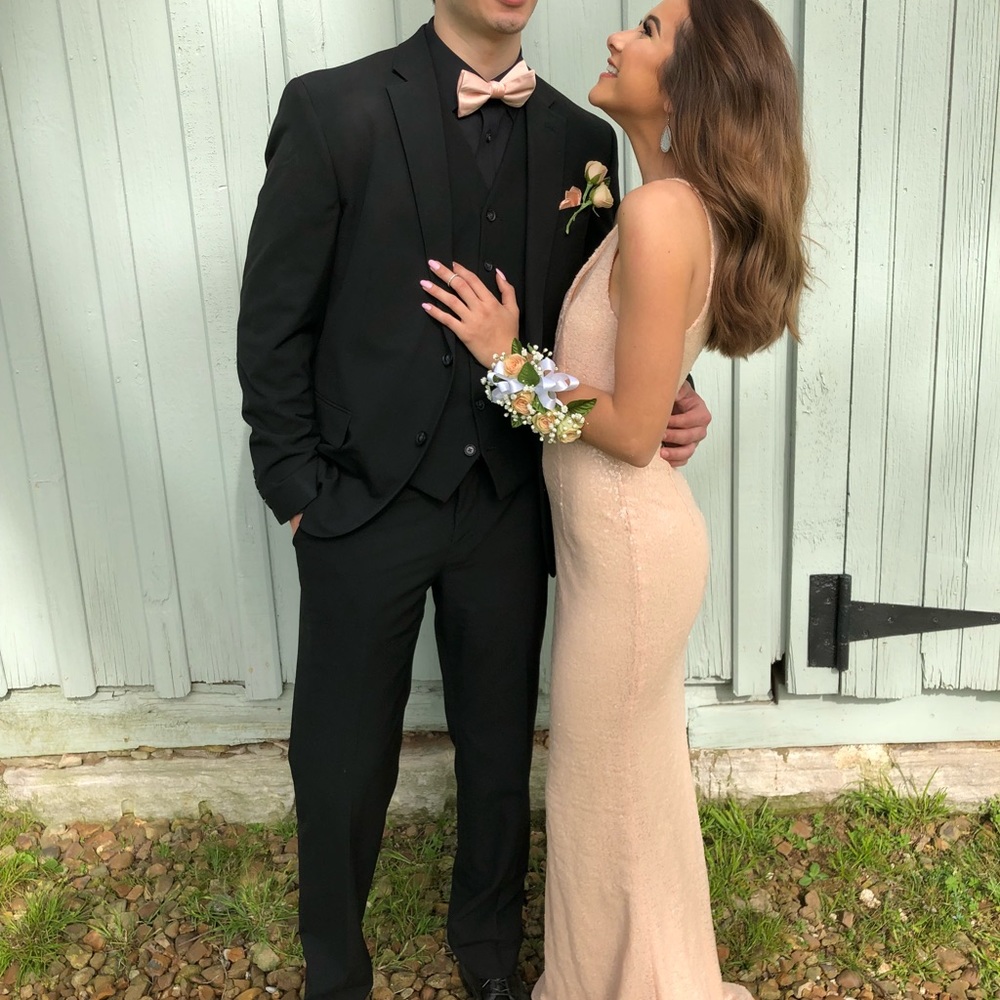 Prom dress - Picture 7 of 8